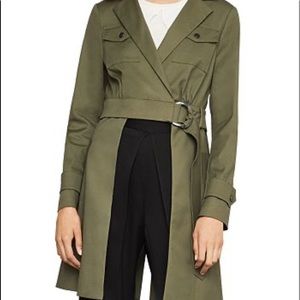 NWT BCBGMAXAZRIA Open Trench Coat. Olive green size M